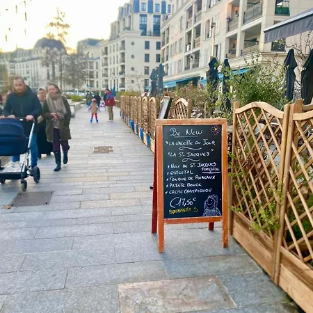 Near Panorama And Paris Appartement